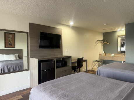 Lockhart Inn - Guest Room